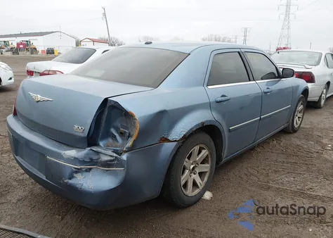 2007 Chrysler 300 Touring z USA, uszkodzony, nr VIN 2C3KA53GX7H839529